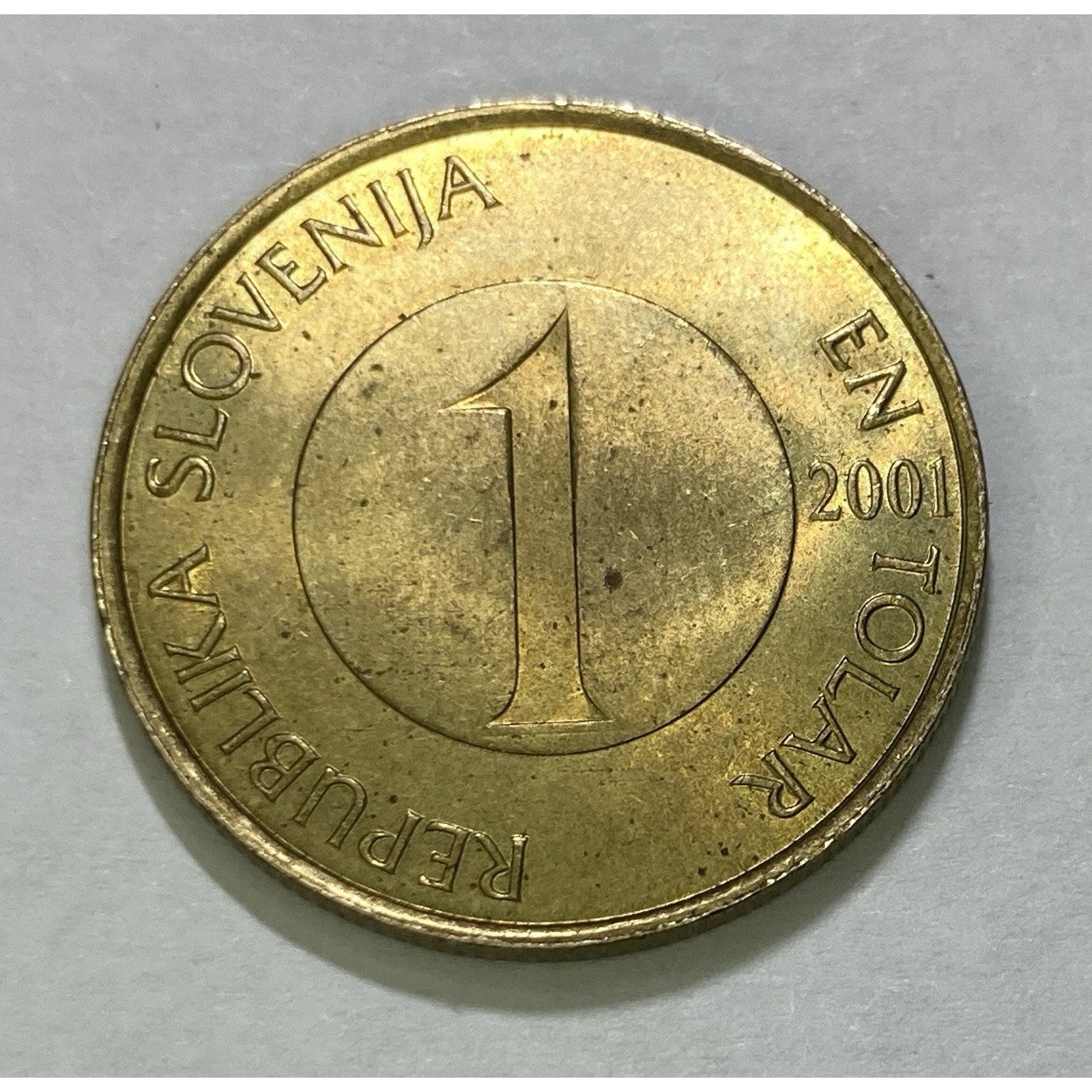 2001 Slovenia 1 Tolar Coin - KM# 4