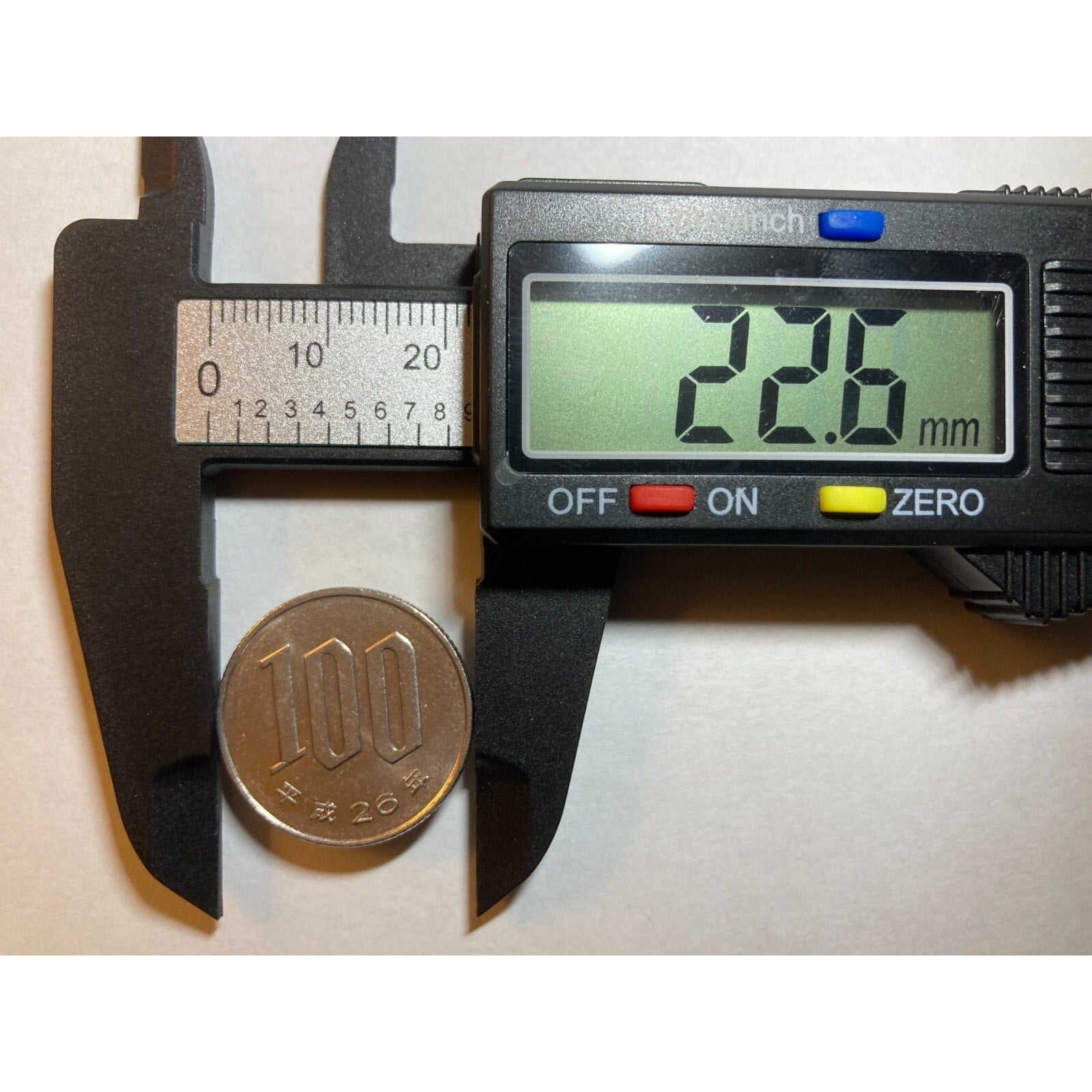 Japanese Money, Japan 100 Yen Coin, Sakura Blossoms design, Random Year