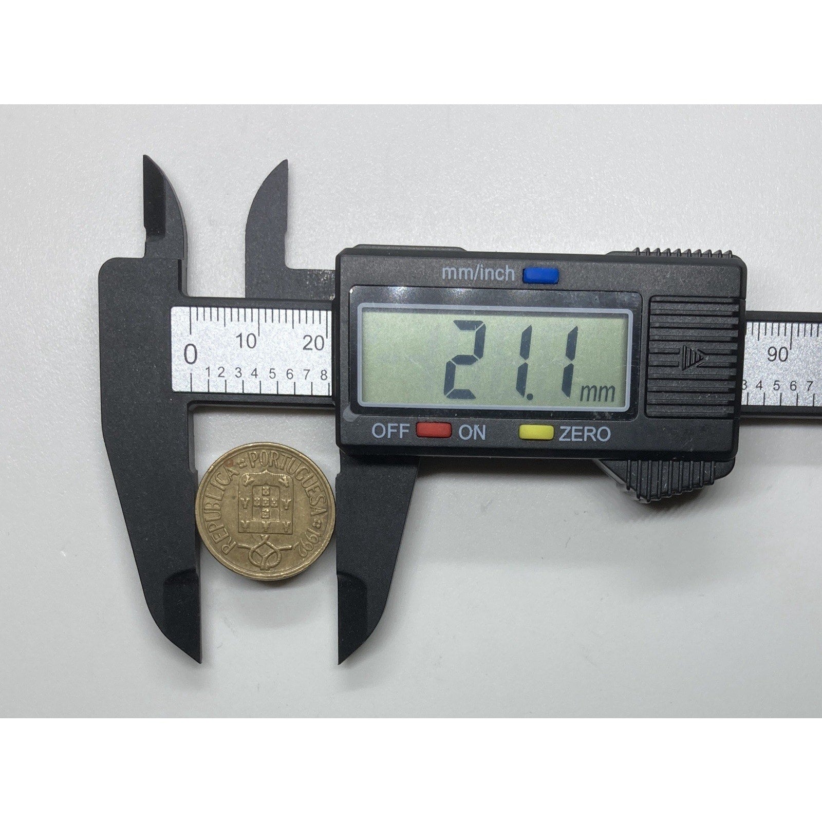 1992 Portugal 5 Escudos Coin - KM# 632