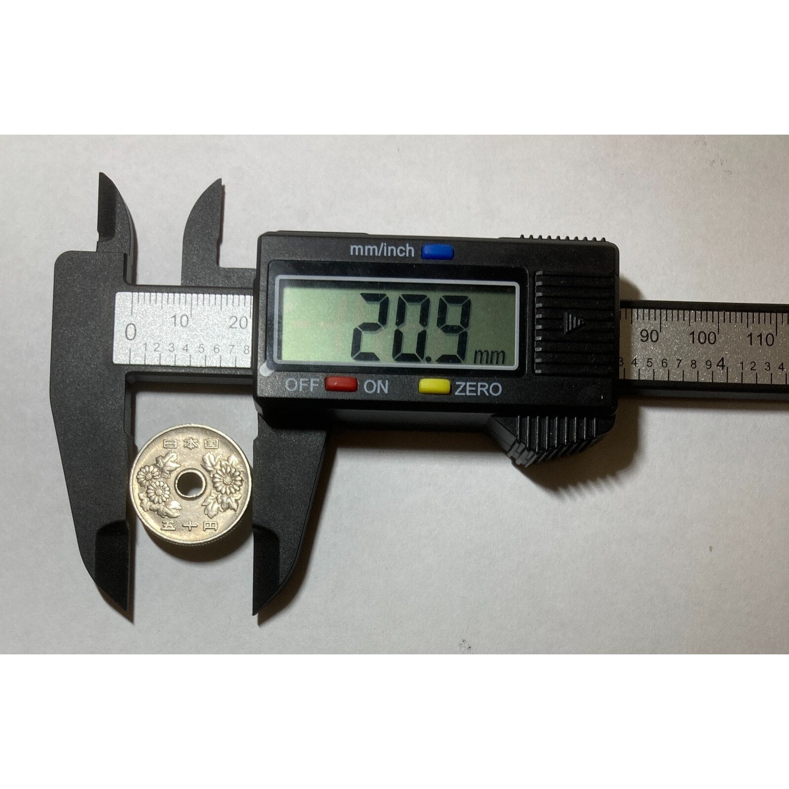 Japanese Money, Japan 50 Yen Coin - Y# 81, Random Year